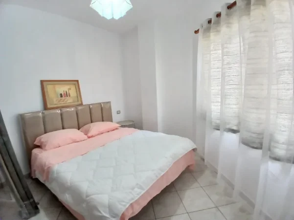 Tirane, jepet me qera apartament 2+1 Kati 3, 90 m² 550 € (rruga jordan misja , bulevardi i ri)