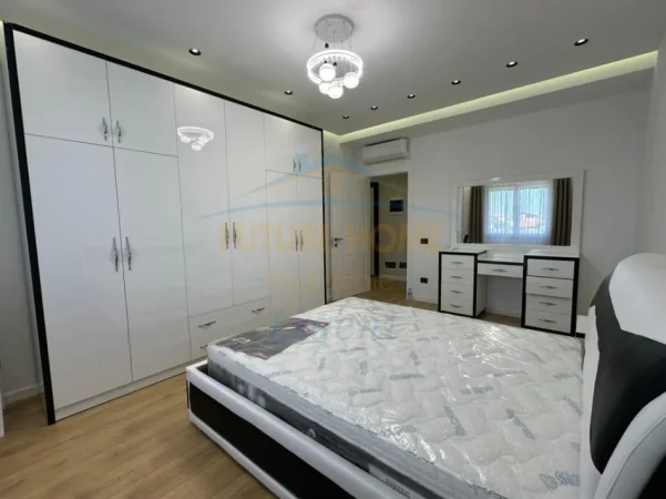 Tirane, jepet me qera apartament 2+1 Kati 4, 108 m² 625 € (Paskuqan)