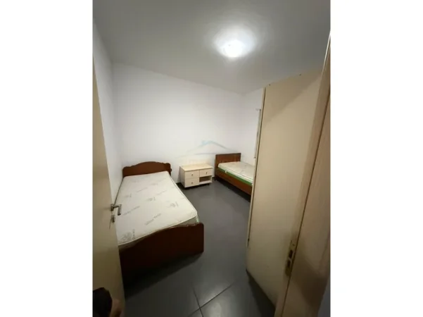Tirane, jepet me qera apartament 2+1 Kati 7, 88 m² 550 € (Unaza e Re)