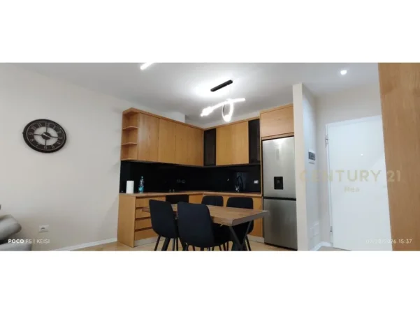 Tirane, jepet me qera apartament 1+1 Kati 3, 65 m² 650 € (Bulevardi Ri)