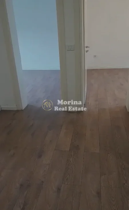 Tirane, jepet me qera apartament 3+1 Kati 3, 102 m² 800 € (Rruga Mine Peza)