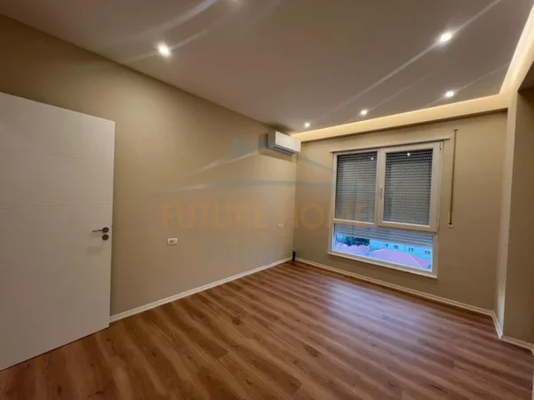 Tirane, jepet me qera apartament 1+1, Kati 6, 64 m² 500 € (Brryli)