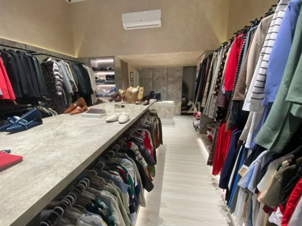 Tirane, shitet ambjent biznesi Kati 0, 46 m² 276.000 € (Rruga Marie Kraja)