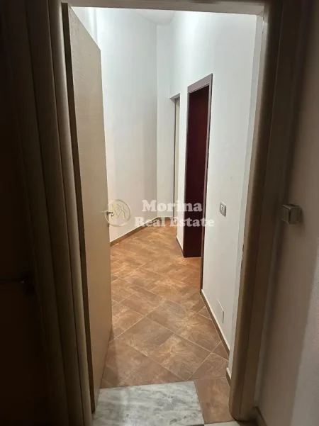 Tirane, jepet me qera shtepi 1+1 Kati 2, 60 m² 350 € (Bulevardi Ri)