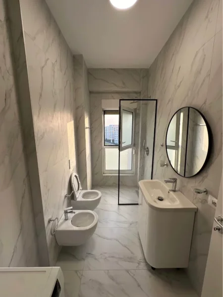 Tirane, jepet me qera apartament 1+1 Kati 7, 77 m² 450 € (REZIDENCA KAIMI)