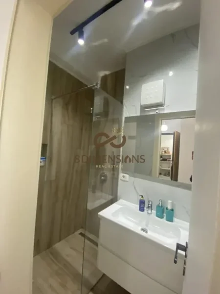 Tirane, jepet me qera apartament 2+1+Ballkon Kati 3, 90 m² 750 € (Rruga Qemal Stafa)