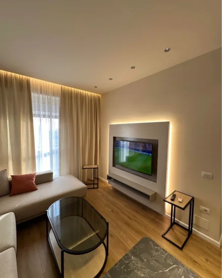 Tirane, jepet me qera apartament 1+1+Ballkon Kati 7, 60 m² 450 € (Kompleksi Kaimi) Ali Demi