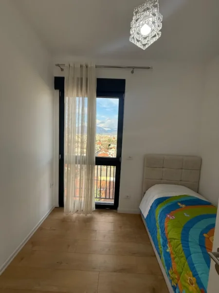 Tirane, jepet me qera apartament 2+1 Kati 5, 74 m² 650 € (SELITE)