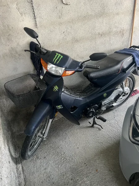 Tirane, shes Scooter Motorr SANYA 79cc , e zeze 35.000 km 450 €