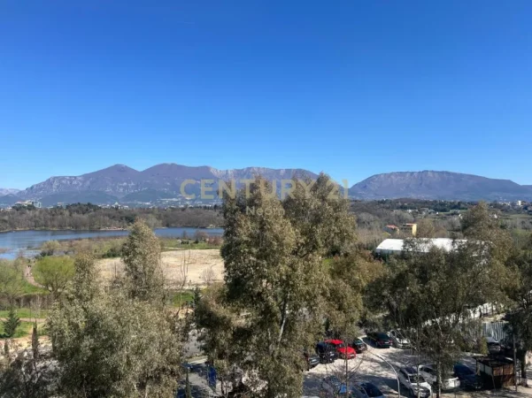 Tirane, shitet apartament 1+1 Kati 3, 79 m² 185.000 € 