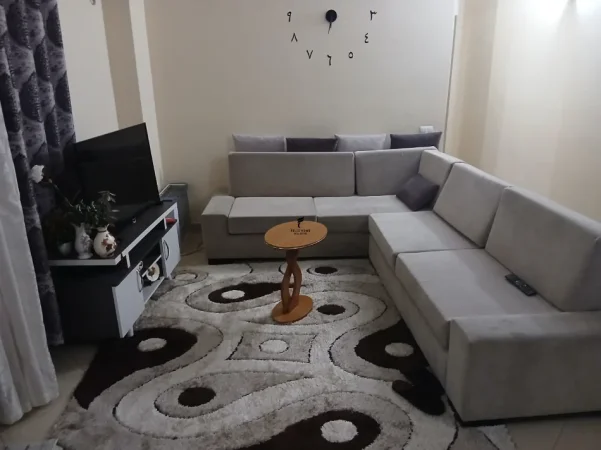 Tirane, jepet me qera apartament 2+1 Kati 4, 85 m² 450 € (KODRA E DIELLIT)