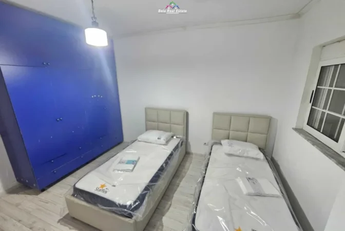 Tirane, jepet me qera apartament 1+1 Kati 8, 100 m²  650 € (Rruga Tish Dahia)