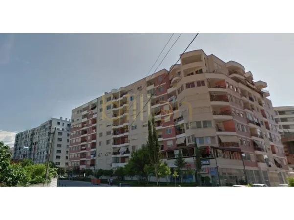 Tirane, shitet , 50 m² njesi biznesi 110.000 € (Yzberisht)