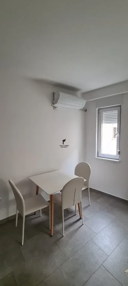Tirane, jepet me qera apartament 1+1 Kati 4, 65 m² 550 € (21 DHJETORI)