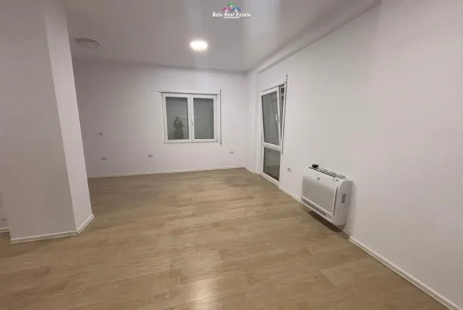 Tirane, jepet me qera zyre Kati 3, 97 m² 850 € (Rruga e Kosovarve)