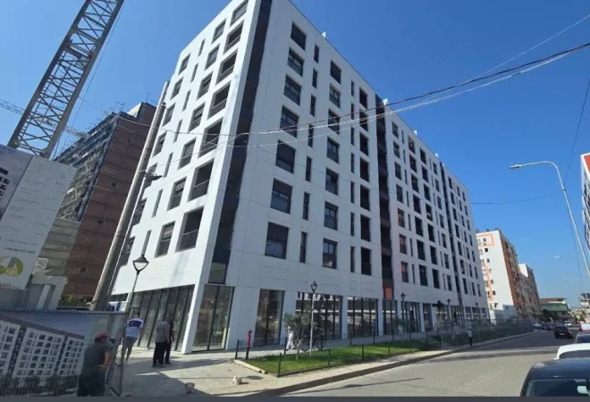 Tirane, jepet me qera dyqan Kati 0, 250 m² 3.300 € (RRUGA FILIP JANO)