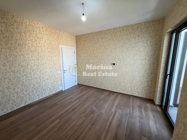 Tirane, jepet me qera apartament 1+1 Kati 9, 65 m² 500 € (Rruga e Dibres)
