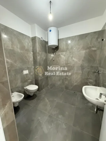 Tirane, jepet me qera apartament 1+1 Kati 9, 65 m² 500 € (Rruga e Dibres)