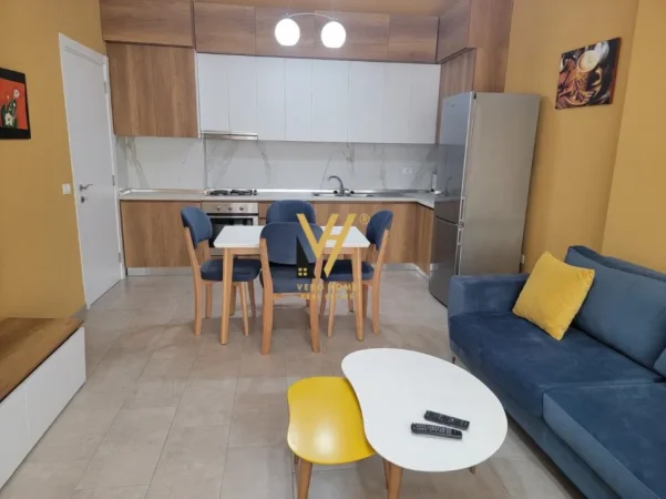 Tirane, jepet me qera apartament 1+1+Ballkon Kati 2, 65 m² 620 € (DELIJORGJI)