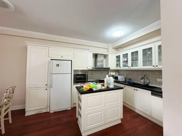 Tirane, shitet apartament 2+1 , 120 m² 249.000 € 