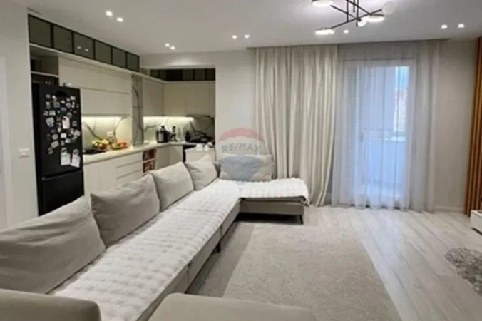 Tirane, shitet apartament 2+1 , 378.000 € (stadiumi dinamo)