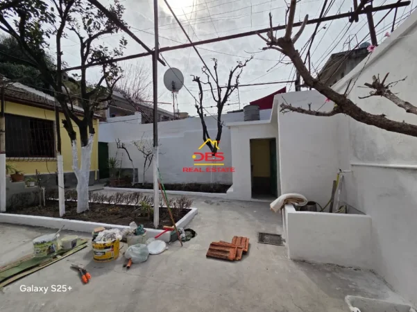 Vlore, shitet shtepi 2+1+Ballkon Kati 0, 90 m² 158.000 € (Muradie)