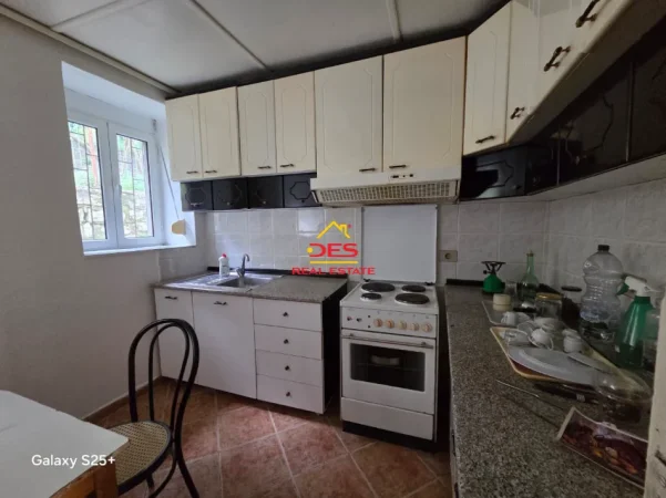 Vlore, shitet shtepi 2+1+Ballkon Kati 0, 90 m² 158.000 € (Muradie)