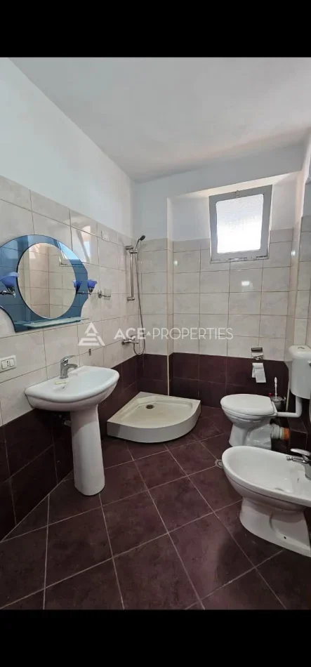 shitet apartament 2+1+Ballkon Kati 11, 112 m² 140.000 € (Ish URT Durres)