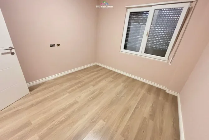 Tirane, jepet me qera apartament 2+1 Kati 2, 97 m² 1.400 € (Rruga e Kosovareve)