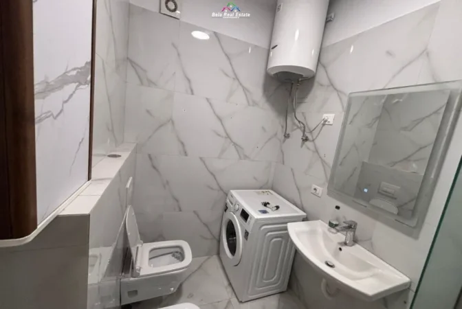 Tirane, jepet me qera apartament 2+1 Kati 2, 97 m² 1.400 € (Rruga e Kosovareve)