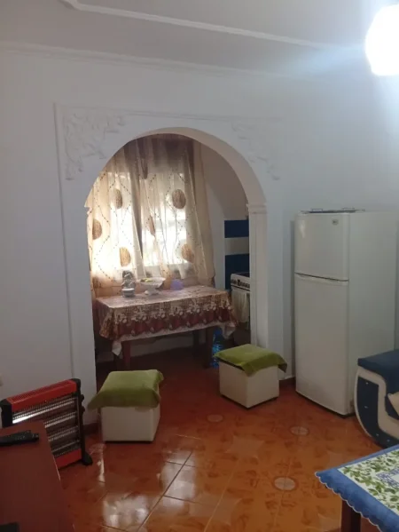 Jepet me qira Super Apartament 2+1,tek Oxhaku ,Varri Bomit,Xhamllik