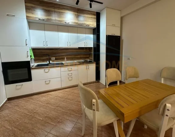 Qera, Apartament 2+1, Unaza e Re