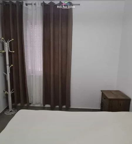 Tirane, jepet me qera apartament 1+1+Ballkon Kati 4, 63 m² 575 € (frosina plaku)