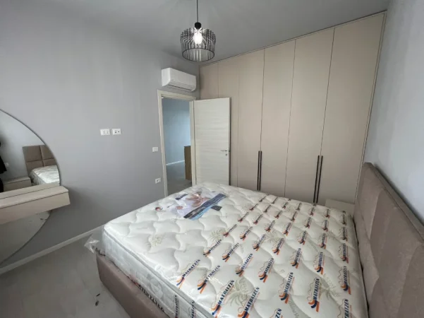 Tirane, jepet me qera apartament 2+1+Ballkon Kati 6, 97 m² 780 € (River Rezidence)