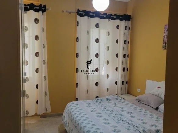 Tirane, jepet me qera apartament 1+1+Ballkon Kati 2, 80 m² 550 € (RRUGA E KAVAJES)