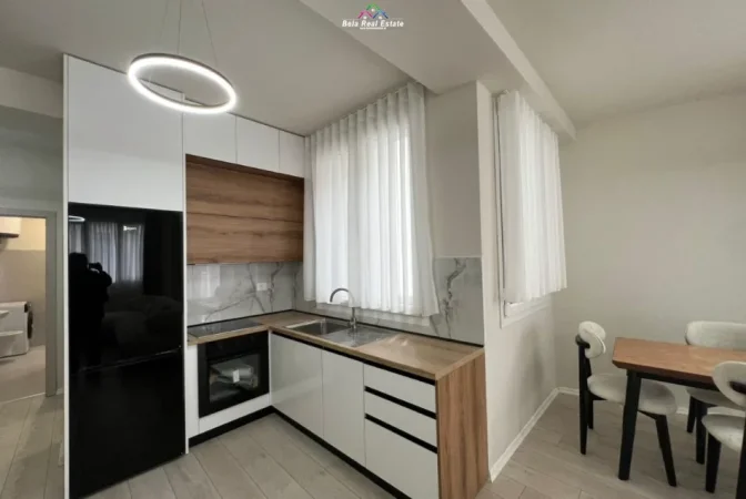 Tirane, jepet me qera apartament 1+1+Ballkon Kati 2, 75 m² 670 € (river residenc)