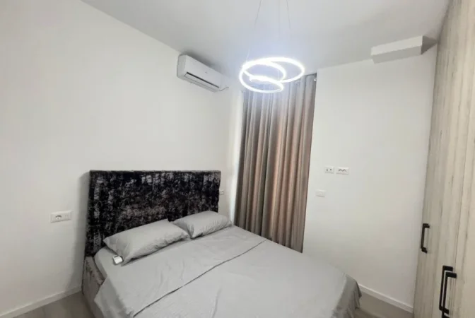 Tirane, jepet me qera apartament 1+1+Ballkon Kati 2, 60 m² 680 € (bulevardi zogu i pare)
