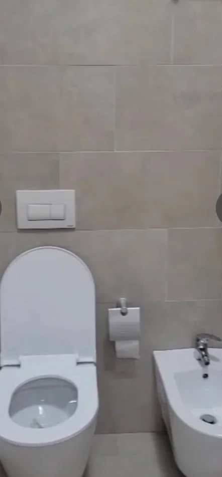 Tirane, jepet me qera apartament 1+1+Ballkon Kati 2, 65 m² 550 € 