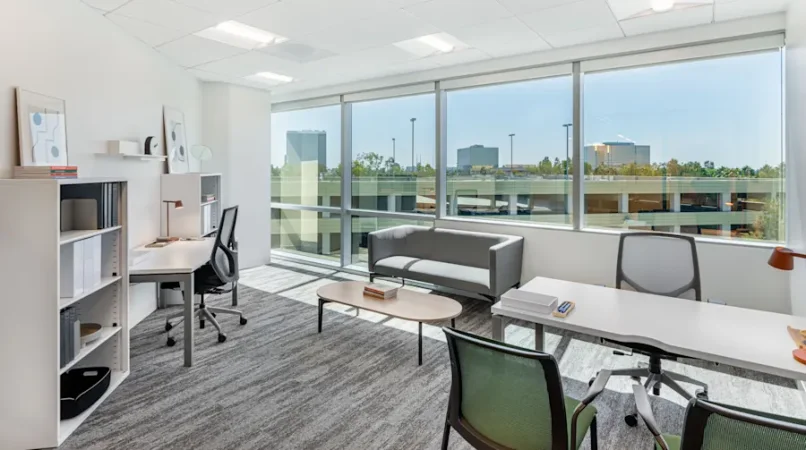 Tirane, jepet me qera zyre Kati 8, 1.000 m² 10.000 € (Spitali amerikan 3)