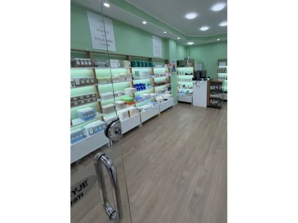 Tirane, shitet ambjent biznesi Kati 0, 24 m² (RRUGA E DURRSIT)