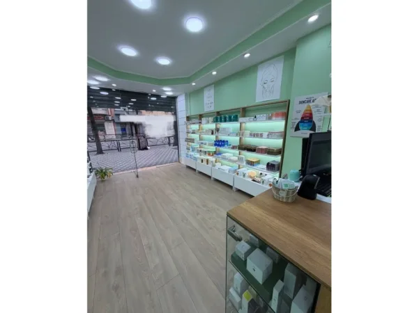 Tirane, shitet ambjent biznesi Kati 0, 24 m² (RRUGA E DURRSIT)