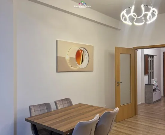 Tirane, jepet me qera apartament 1+1 Kati 2, 88 m² 630 € (Rruga Hamdi Sina)