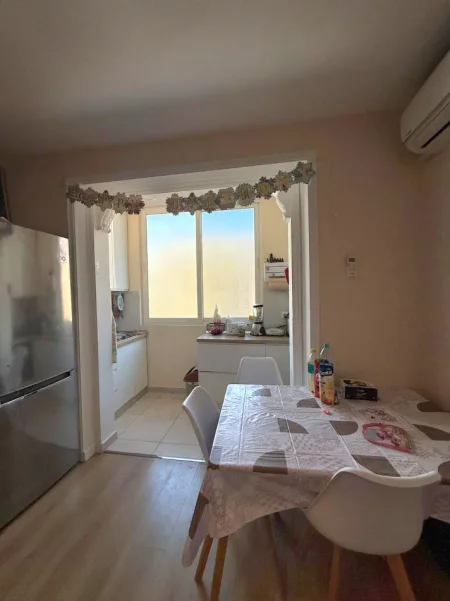 Tirane, shitet apartament 1+1+Ballkon Kati 4, 60 m² 