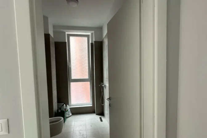 Tirane, jepet me qera zyre Kati 2, 120 m² 1.500 € (Rruga Filip Jano)