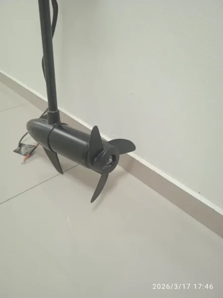 Tirane, shes Motorr Uji Miganeo 86 lbs , 250 €