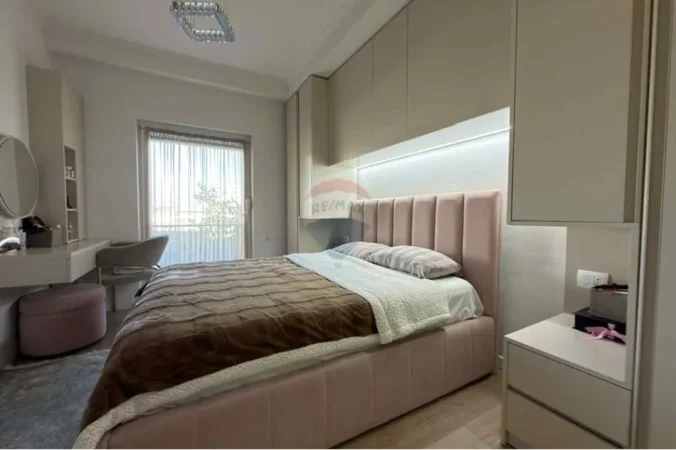 Tirane, shitet apartament 2+1 , 91 m² 250.000 € 