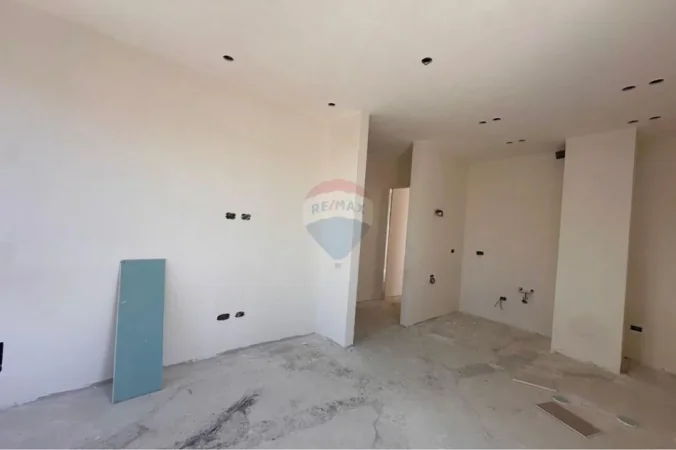 Tirane, shitet apartament 2+1 , 85 m² 183.000 € (Rruga Egnatia)
