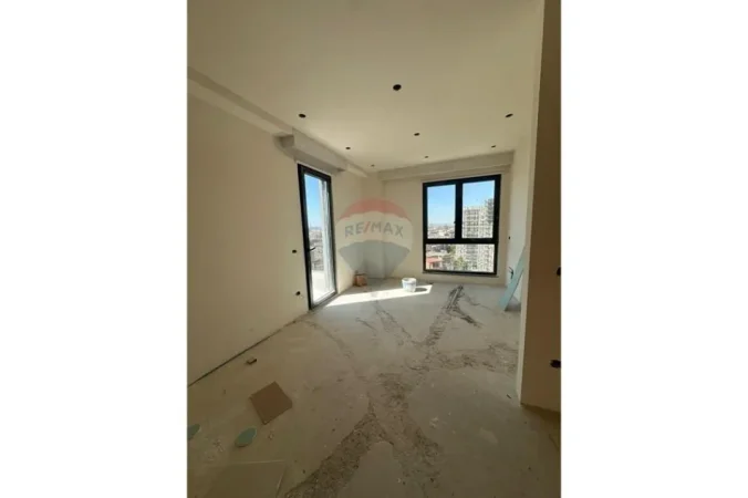Tirane, shitet apartament 2+1 , 85 m² 183.000 € (Rruga Egnatia)