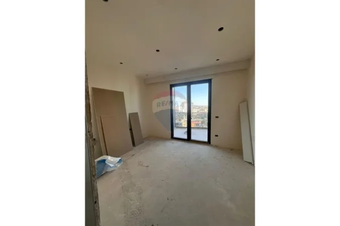 Tirane, shitet apartament 2+1 , 85 m² 183.000 € (Rruga Egnatia)