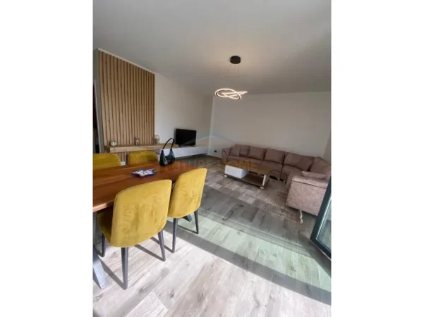 Tirane, jepet me qera apartament 1+1 Kati 2, 71 m² 800 € (Sofia Residence, TEG)
